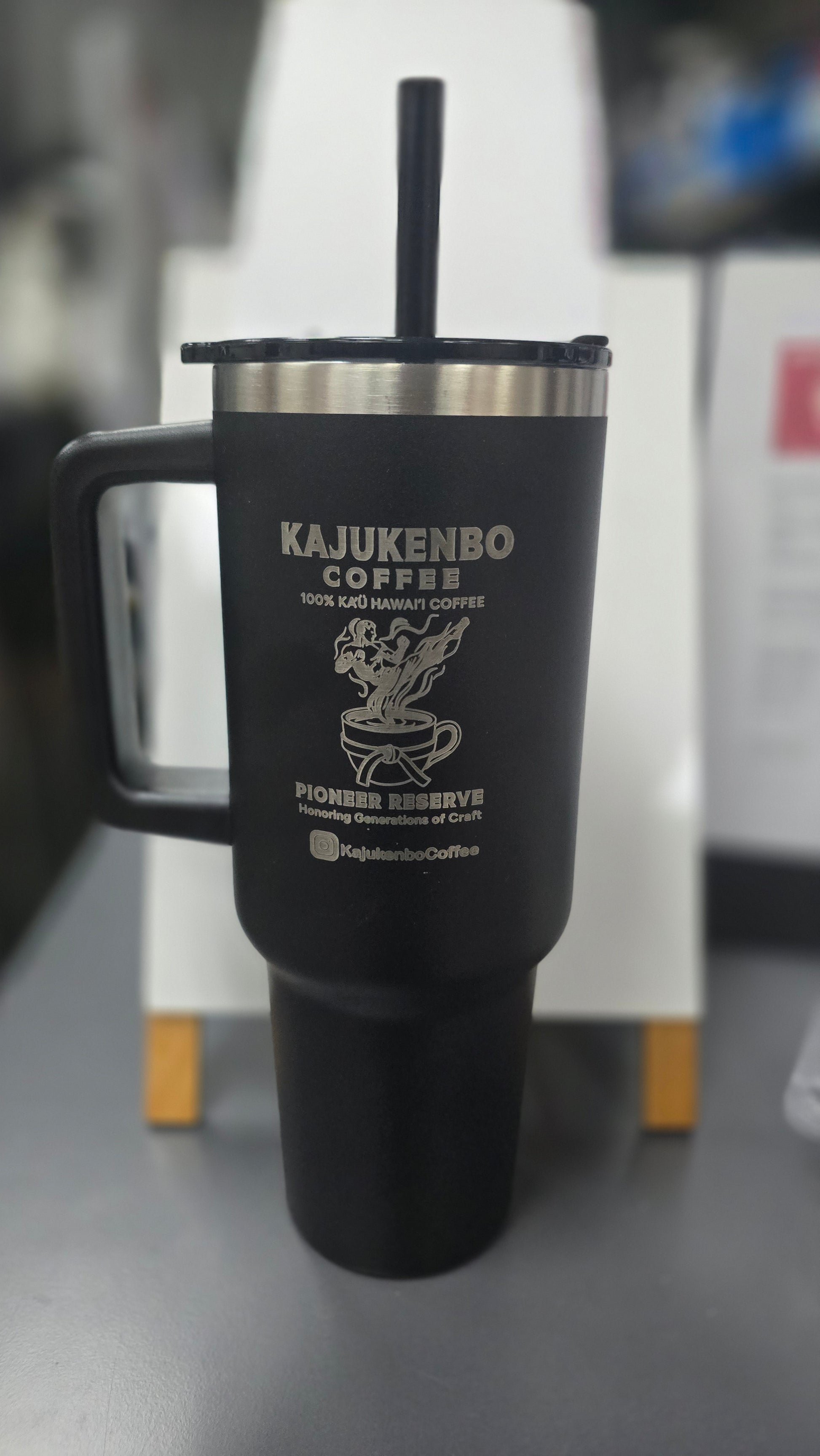 32 oz Tumbler Hot/Cold